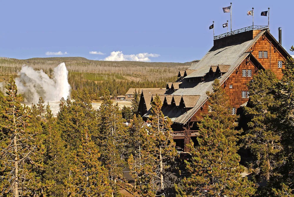 Old Faithful Inn, Parcul National Yellowstone