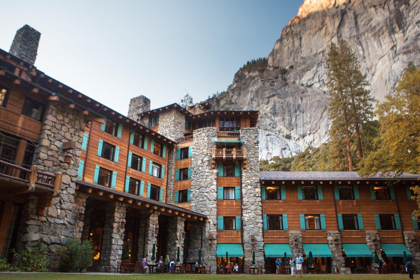 Awahnee, Parcul National Yosemite